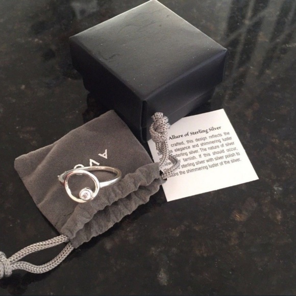.925 Constant Love Ring Great Christmas gift - Picture 3 of 4